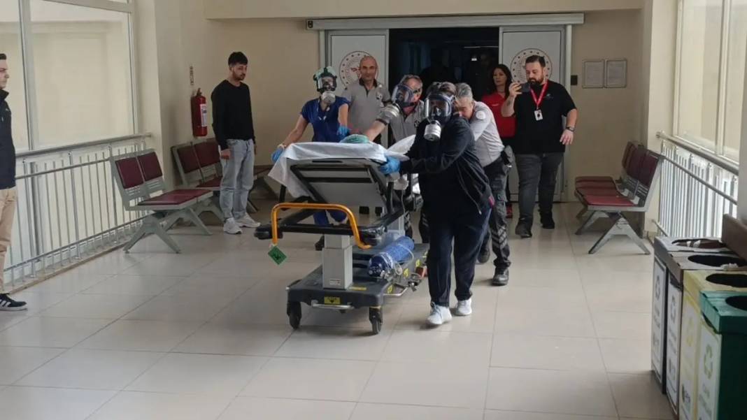 Manavgat’ta Film Seti Gibi Tatbikat: Hasta Yakınları Gerçek Sandı! 6